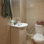 Stylish 3 Bedrooms With Balcony In Apartman Szaloniki