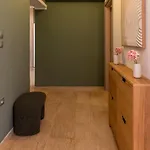 Stylish 3 Bedrooms With Balcony In *