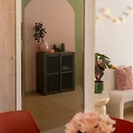 Stylish 3 Bedrooms With Balcony In * Szaloniki