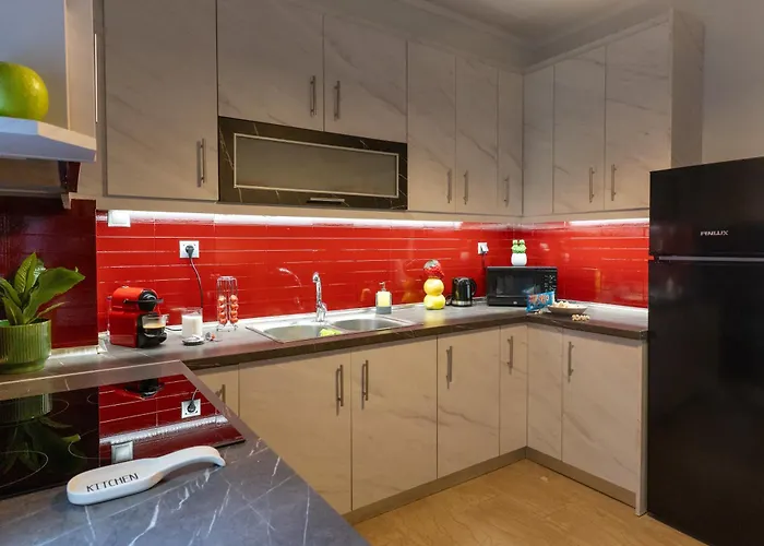 Apartamento Stylish 3 Bedrooms With Balcony In Tesalónica