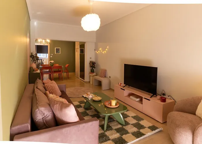 Stylish 3 Bedrooms With Balcony In Apartamento Tesalónica