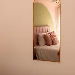 Stylish 3 Bedrooms With Balcony In * Thessaloniki