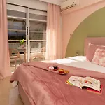 Stylish 3 Bedrooms With Balcony In * テッサロニキ
