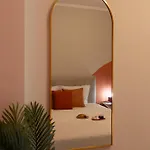 アパート Stylish 3 Bedrooms With Balcony In テッサロニキ