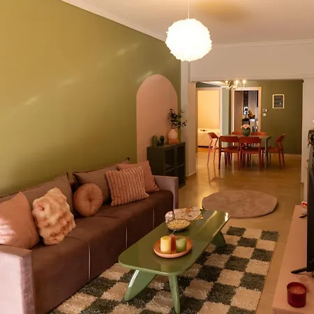 Stylish 3 Bedrooms With Balcony In