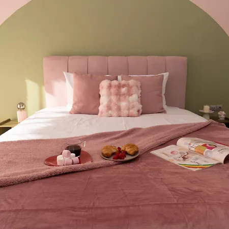 Stylish 3 Bedrooms With Balcony In Daire