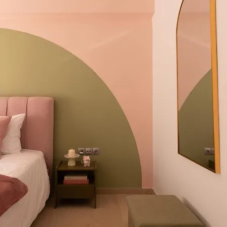 Stylish 3 Bedrooms With Balcony In * Selanik