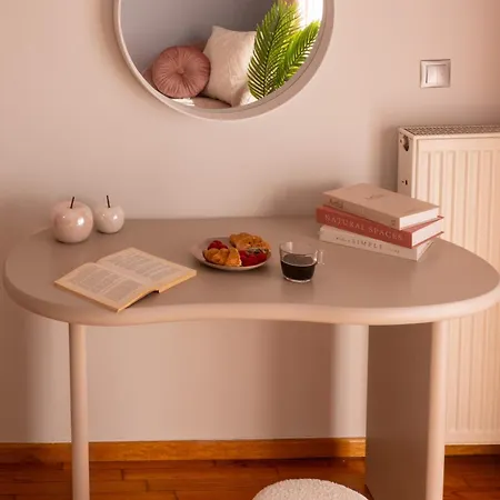 Daire Stylish 3 Bedrooms With Balcony In Selanik