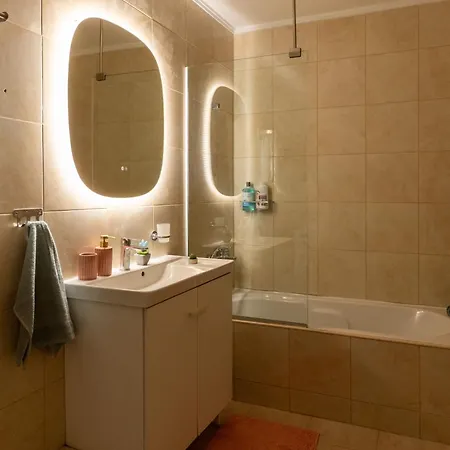 Stylish 3 Bedrooms With Balcony In Daire *