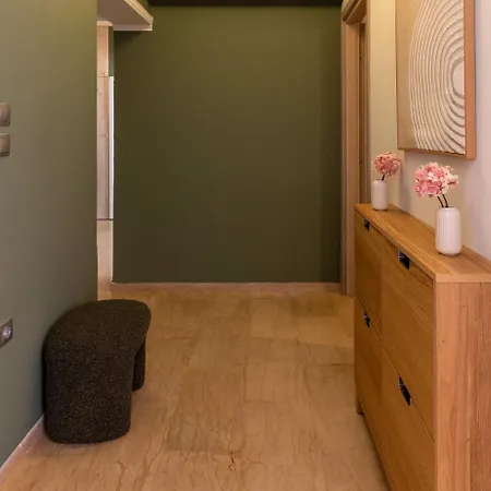 Stylish 3 Bedrooms With Balcony In *