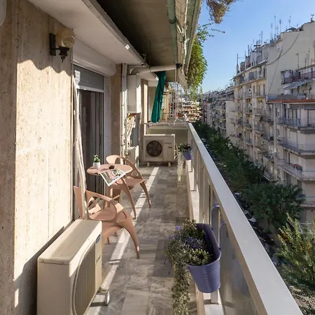 Stylish 3 Bedrooms With Balcony In Daire Selanik