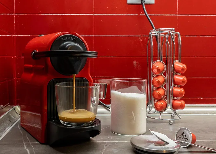 Apartment Stylish 3 Bedrooms With Balcony In *