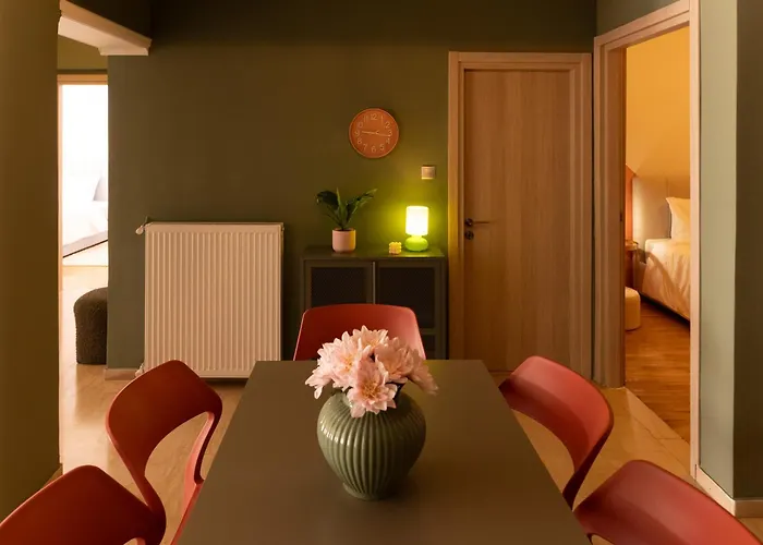 Stylish 3 Bedrooms With Balcony In Thessaloniki