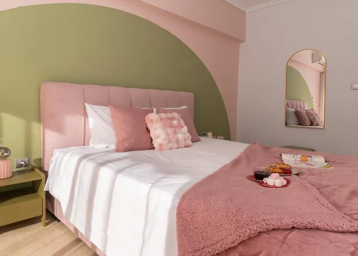 アパート Stylish 3 Bedrooms With Balcony In *